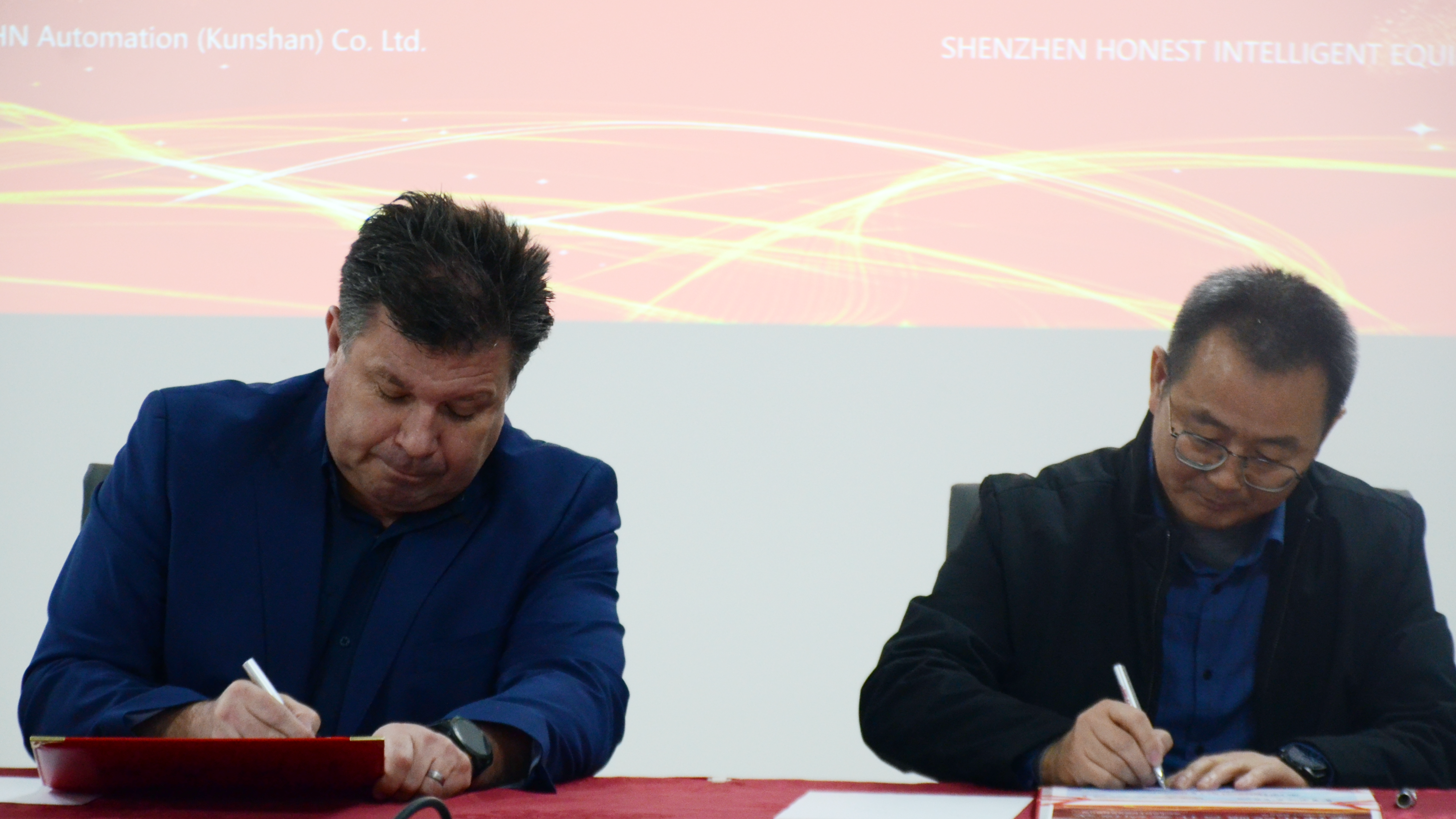 合利士與HAHN Automation（德涵自動化）強(qiáng)強(qiáng)聯(lián)手，共謀歐洲市場新篇章！
